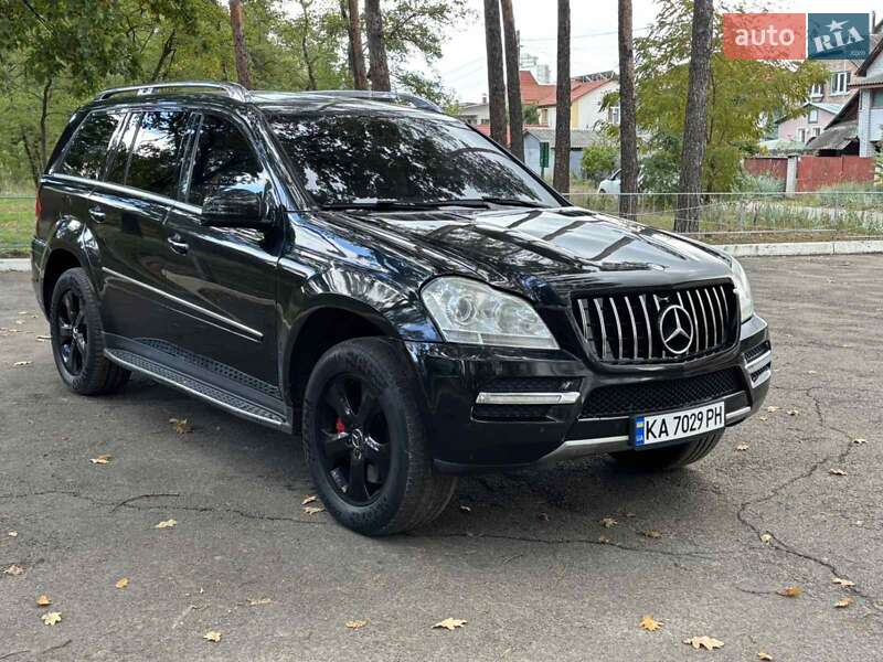 Внедорожник / Кроссовер Mercedes-Benz GL-Class 2011 в Киеве