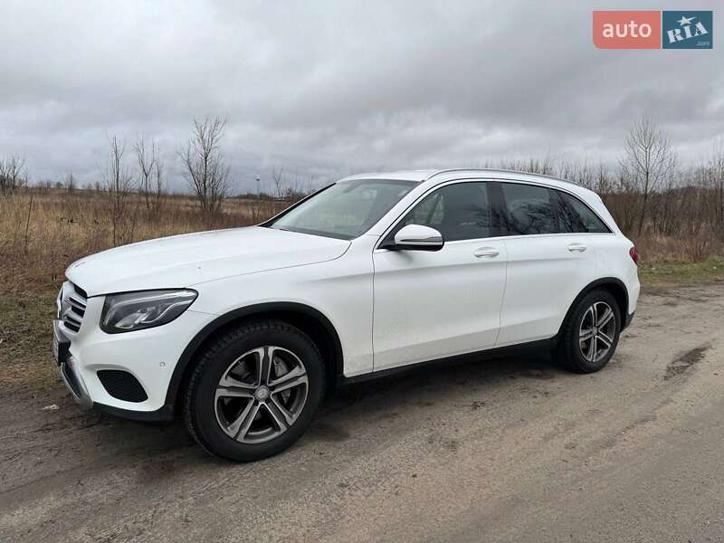 Внедорожник / Кроссовер Mercedes-Benz GLC-Class 2016 в Киеве