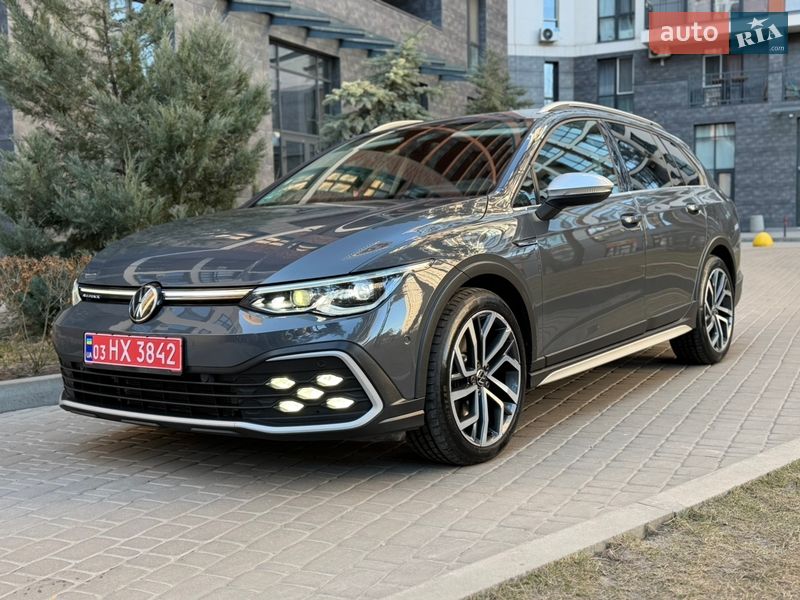 Универсал Volkswagen Golf Alltrack 2022 в Броварах