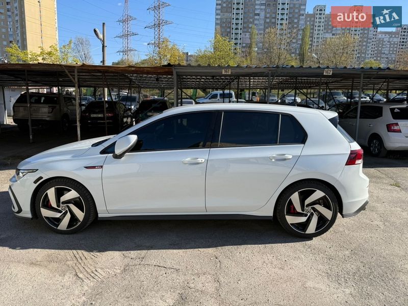 Хэтчбек Volkswagen Golf GTI 2023 в Киеве