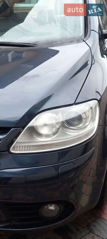 Хэтчбек Volkswagen Golf Plus 2005 в Владимирце