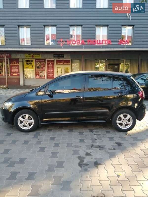Хэтчбек Volkswagen Golf Plus 2011 в Киеве Хэтчбек Volkswagen Golf Plus 2011 в Киеве