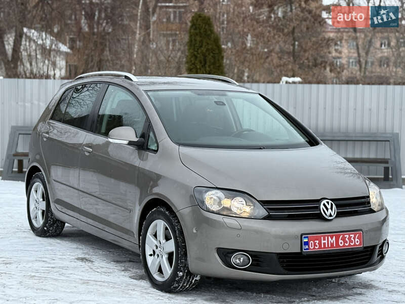 Хэтчбек Volkswagen Golf Plus 2010 в Староконстантинове