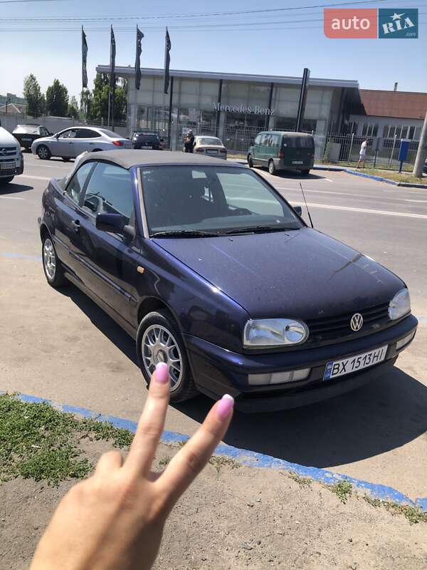 Кабриолет Volkswagen Golf 1996 в Баре Кабриолет Volkswagen Golf 1996 в Баре