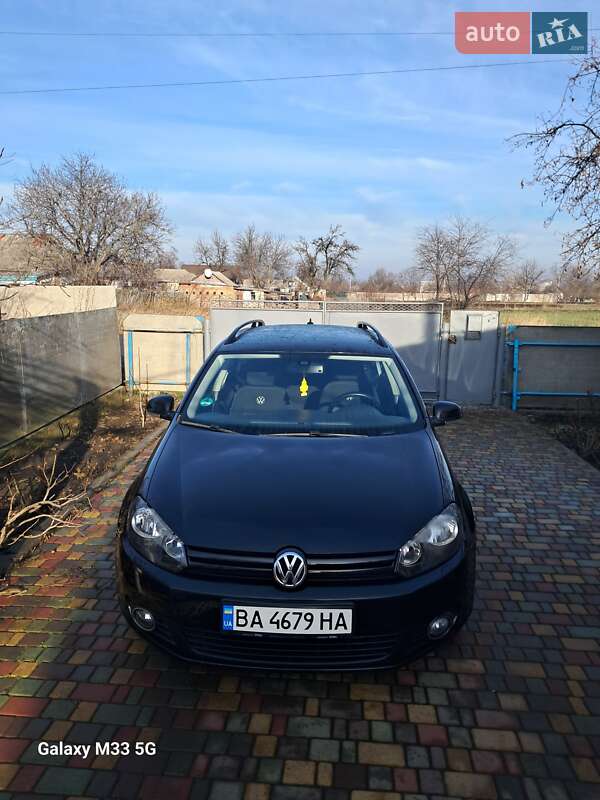 Універсал Volkswagen Golf 2012 в Кропивницькому