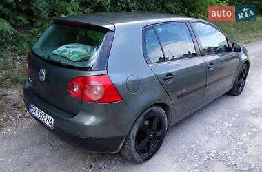 Хэтчбек Volkswagen Golf 2003 в Каменец-Подольском