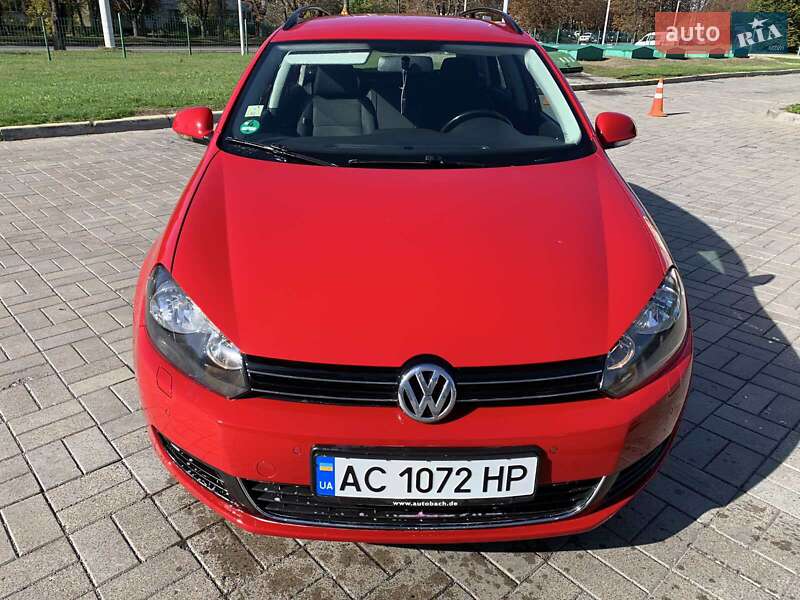 Универсал Volkswagen Golf 2010 в Батурине
