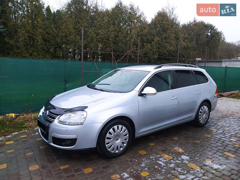 Универсал Volkswagen Golf 2009 в Луцке
