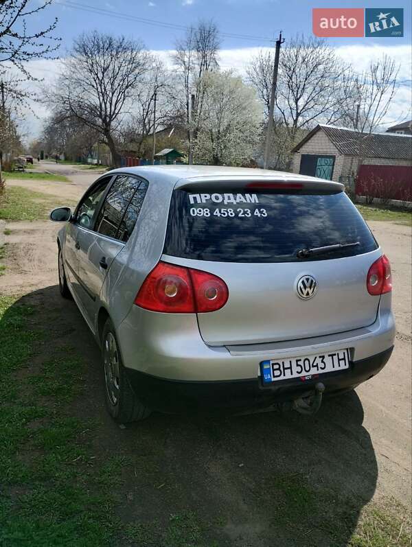 Хэтчбек Volkswagen Golf 2005 в Кодыме