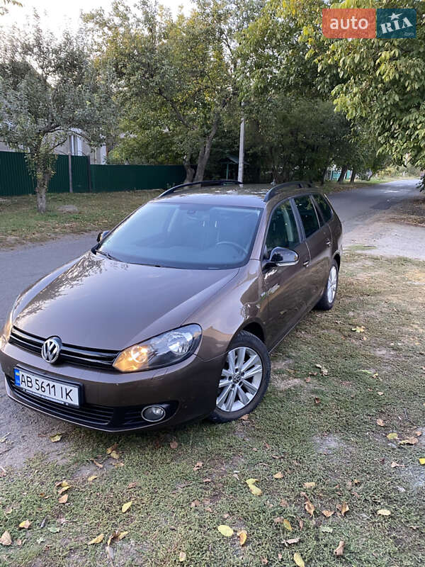 Универсал Volkswagen Golf 2013 в Немирове