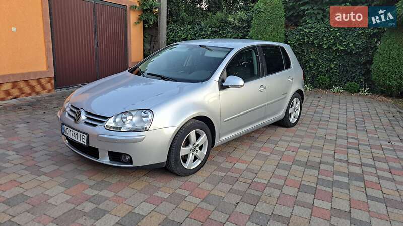 Хэтчбек Volkswagen Golf 2008 в Мукачево Хэтчбек Volkswagen Golf 2008 в Мукачево