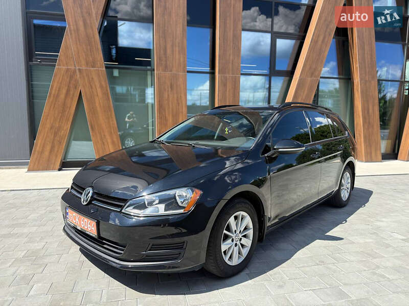 Универсал Volkswagen Golf 2016 в Луцке