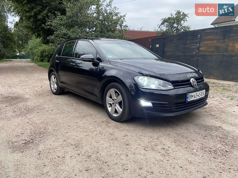 Хэтчбек Volkswagen Golf 2013 в Конотопе