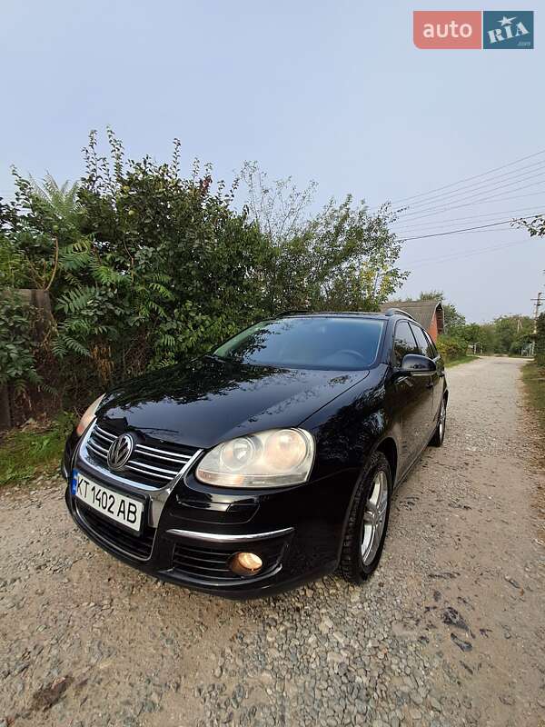 Универсал Volkswagen Golf 2009 в Ивано-Франковске