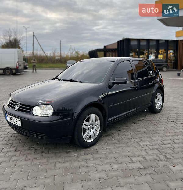 Хэтчбек Volkswagen Golf 2001 в Полтаве