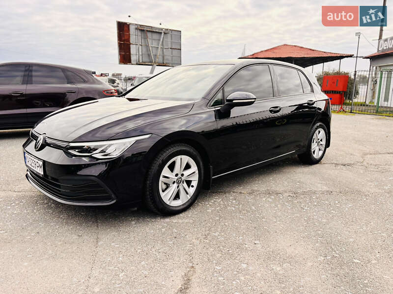 Хэтчбек Volkswagen Golf 2020 в Киеве