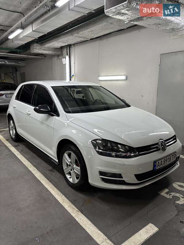 Хэтчбек Volkswagen Golf 2013 в Киеве Хэтчбек Volkswagen Golf 2013 в Киеве