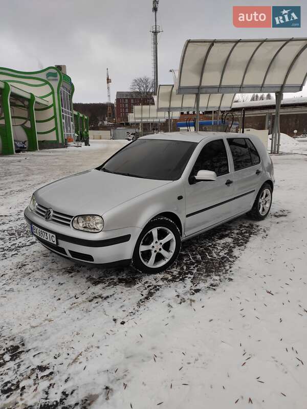 Хэтчбек Volkswagen Golf 2003 в Хмельницком Хэтчбек Volkswagen Golf 2003 в Хмельницком