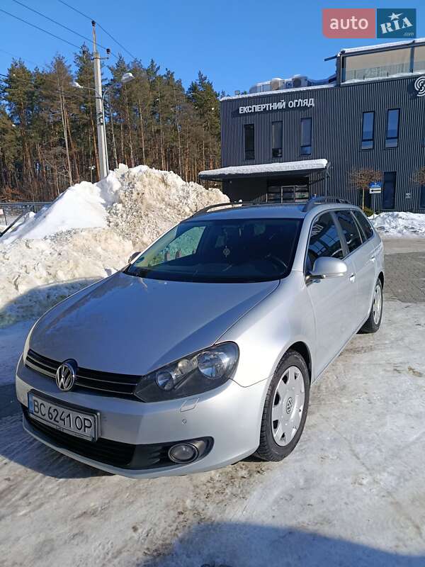 Универсал Volkswagen Golf 2011 в Львове