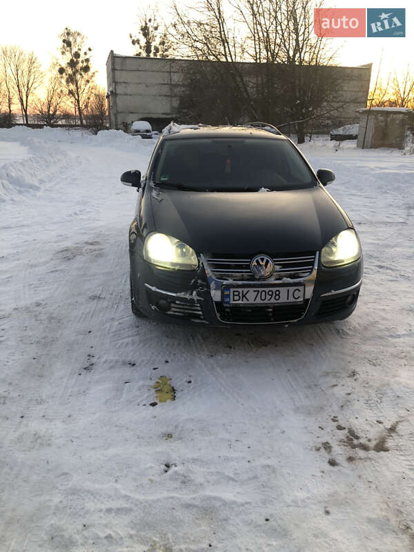 Универсал Volkswagen Golf 2008 в Березному Универсал Volkswagen Golf 2008 в Березному