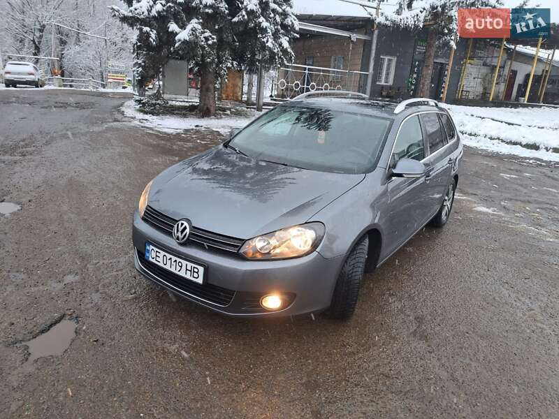 Универсал Volkswagen Golf 2010 в Черновцах