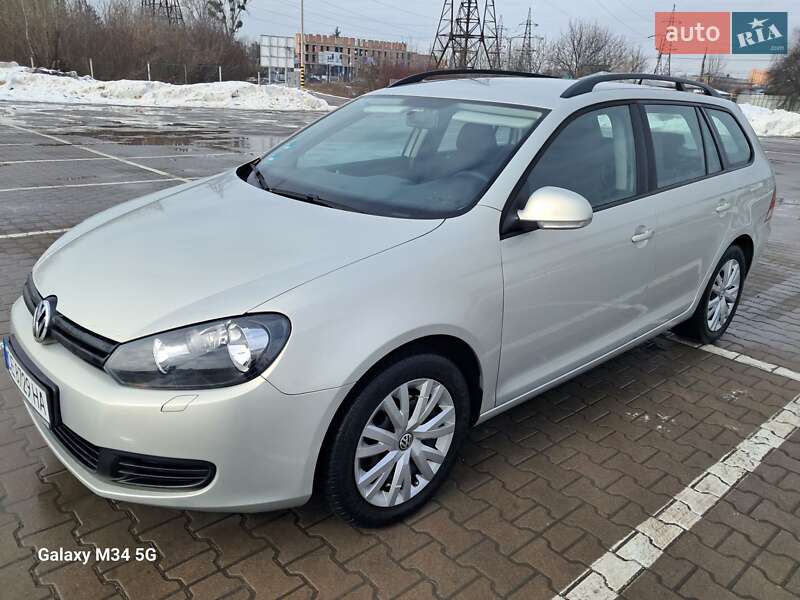 Універсал Volkswagen Golf 2011 в Вижниці