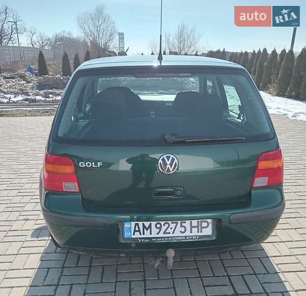 Хэтчбек Volkswagen Golf 1999 в Одессе