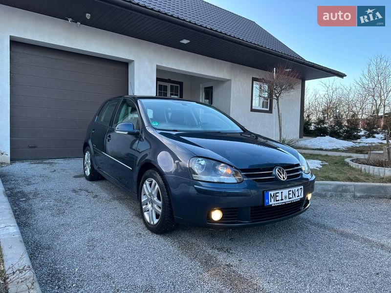 Хэтчбек Volkswagen Golf 2009 в Бучаче Хэтчбек Volkswagen Golf 2009 в Бучаче