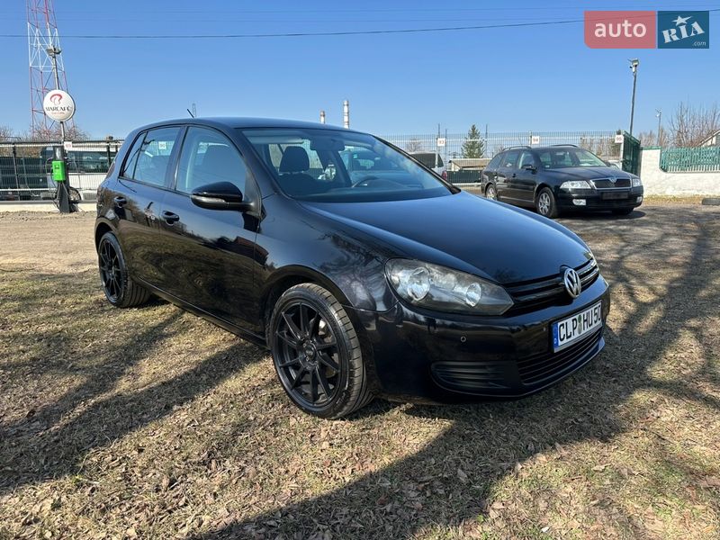 Хэтчбек Volkswagen Golf 2008 в Луцке