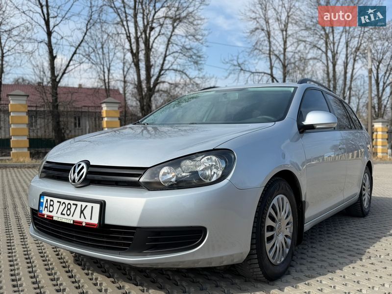 Універсал Volkswagen Golf 2009 в Вінниці