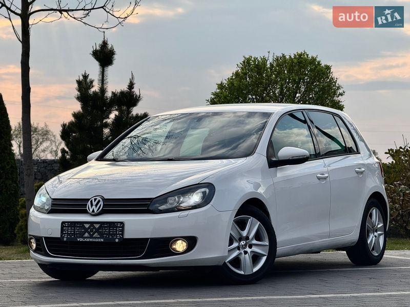 Хетчбек Volkswagen Golf 2010 в Мукачевому