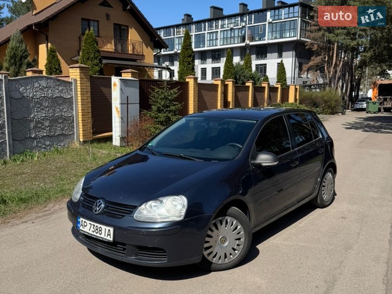 Хэтчбек Volkswagen Golf 2007 в Киеве
