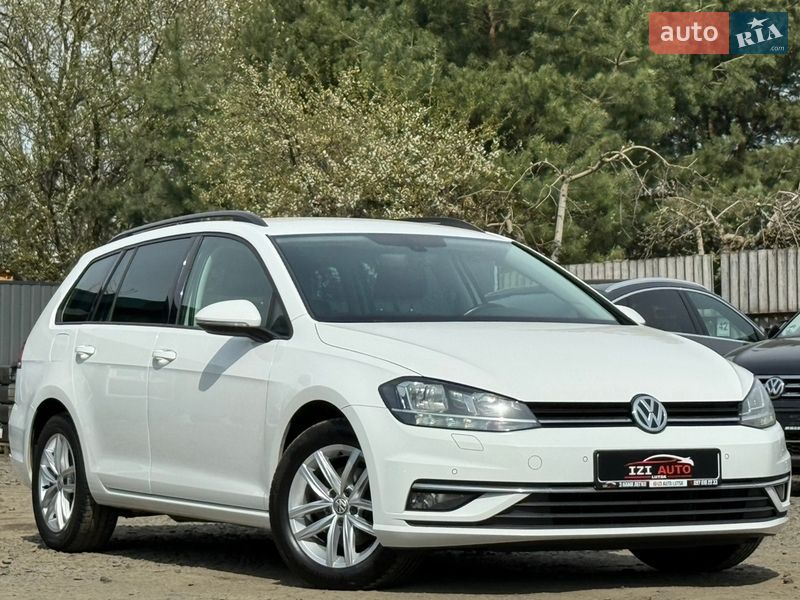 Універсал Volkswagen Golf 2020 в Луцьку