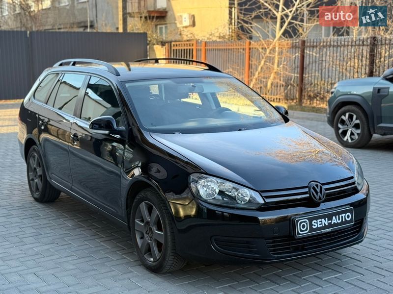 Универсал Volkswagen Golf 2012 в Ужгороде