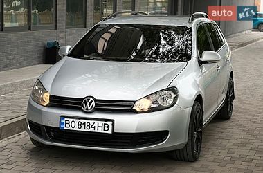 Универсал Volkswagen Golf 2011 в Волочиске