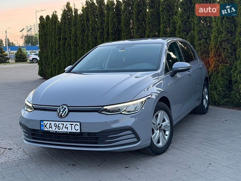 Хэтчбек Volkswagen Golf 2021 в Киеве