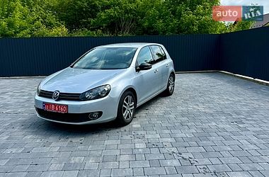 Хетчбек Volkswagen Golf 2010 в Старокостянтинові