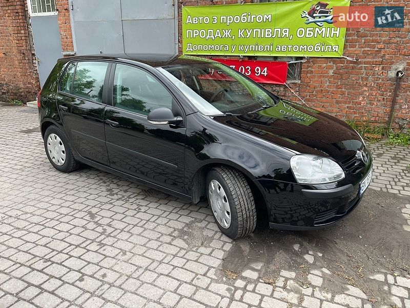 Хэтчбек Volkswagen Golf 2006 в Хмельницком