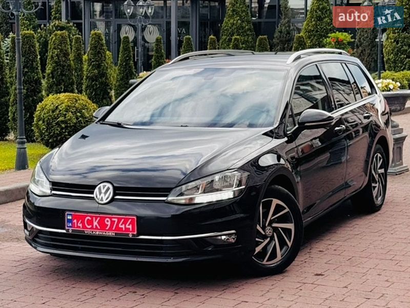 Универсал Volkswagen Golf 2019 в Стрые