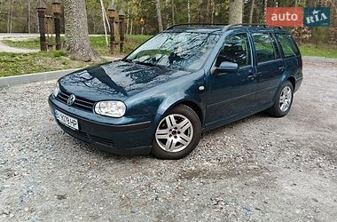 Универсал Volkswagen Golf 2001 в Гадяче