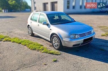 Хэтчбек Volkswagen Golf 2003 в Рокитном