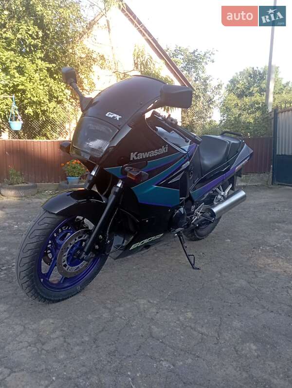 Мотоцикл Классик Kawasaki GPX 600R 1998 в Немирове Мотоцикл Классик Kawasaki GPX 600R 1998 в Немирове