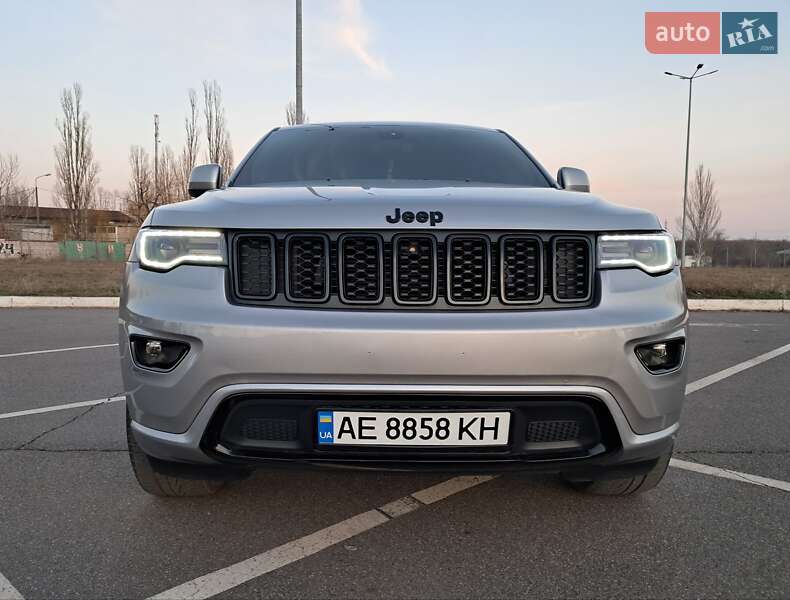 Внедорожник / Кроссовер Jeep Grand Cherokee 2020 в Кривом Роге