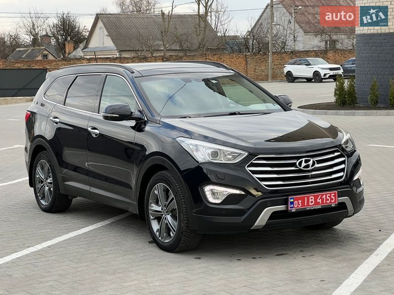 Внедорожник / Кроссовер Hyundai Grand Santa Fe 2015 в Дубно