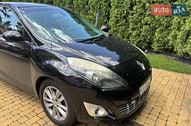 Мінівен Renault Grand Scenic 2011 в Бучі Мінівен Renault Grand Scenic 2011 в Бучі