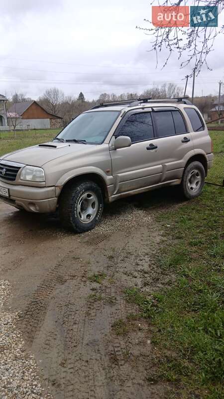 Внедорожник / Кроссовер Suzuki Grand Vitara 2001 в Сторожинце Внедорожник / Кроссовер Suzuki Grand Vitara 2001 в Сторожинце
