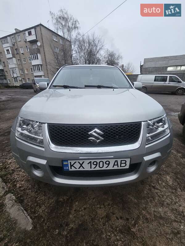 Позашляховик / Кросовер Suzuki Grand Vitara 2007 в Ізюмі Позашляховик / Кросовер Suzuki Grand Vitara 2007 в Ізюмі