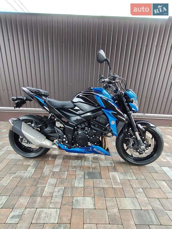 Мотоцикл Без обтекателей (Naked bike) Suzuki GSX-S 750 2018 в Белогородке Мотоцикл Без обтекателей (Naked bike) Suzuki GSX-S 750 2018 в Белогородке