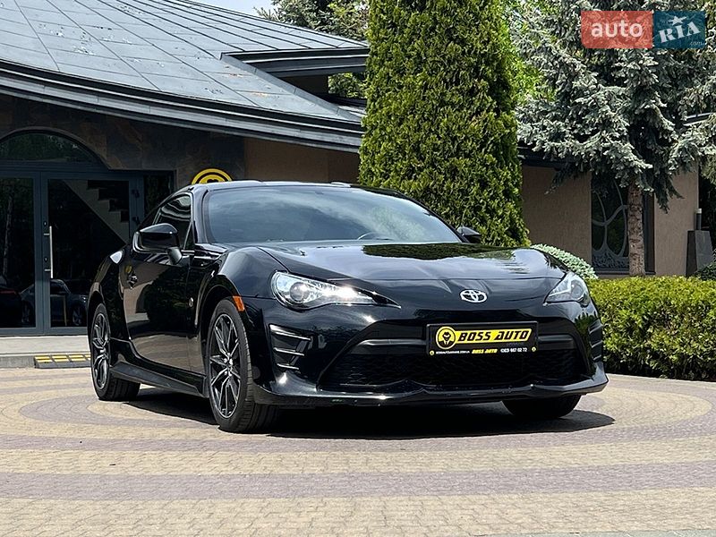 Купе Toyota GT 86 2017 в Львове Купе Toyota GT 86 2017 в Львове