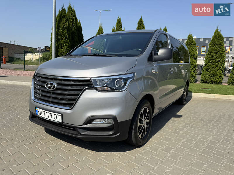 Минивэн Hyundai H-1 2020 в Киеве Минивэн Hyundai H-1 2020 в Киеве